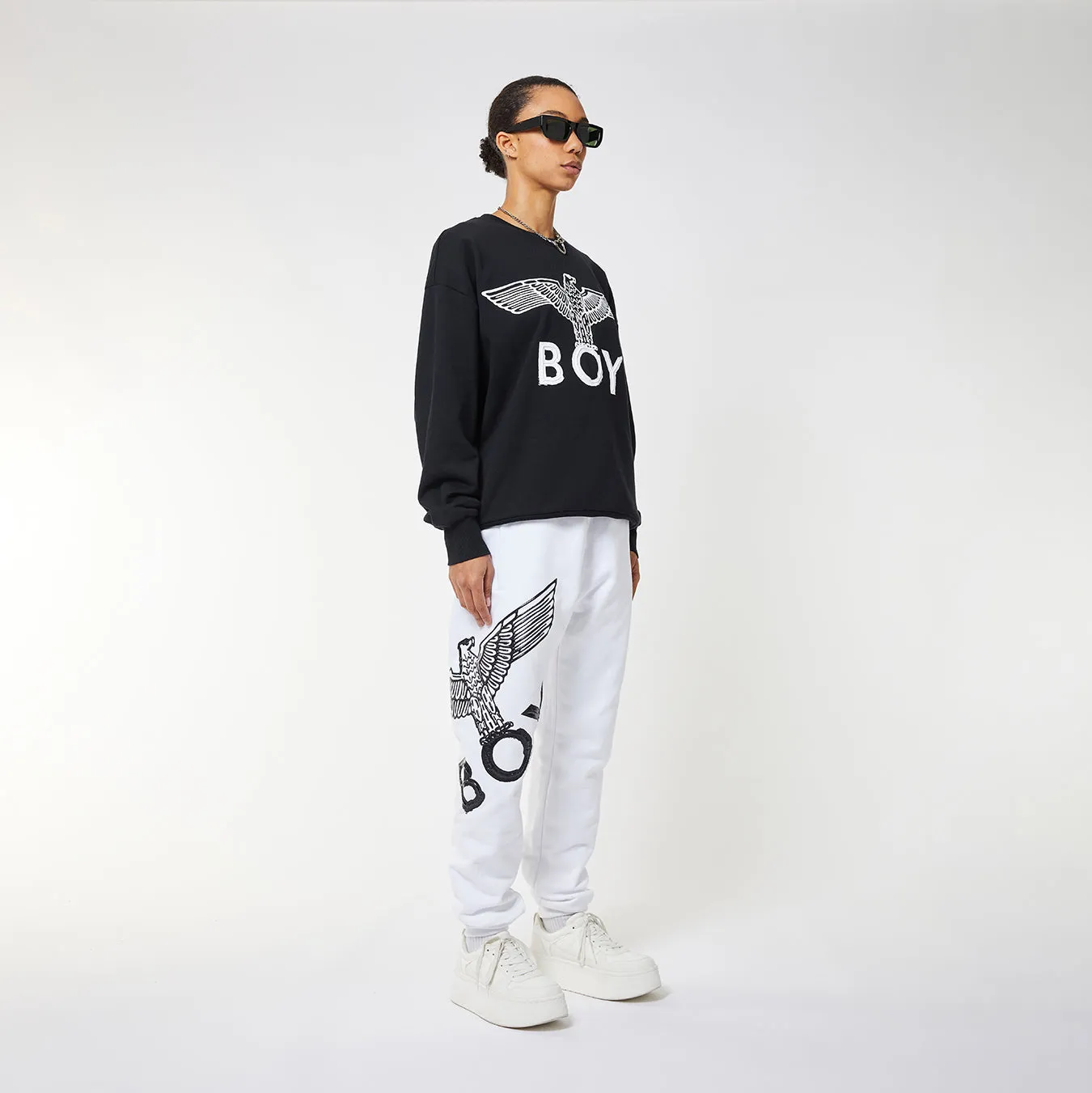 BOY EAGLE APPLIQUE SWEATSHIRT  WOMENS - BLACK