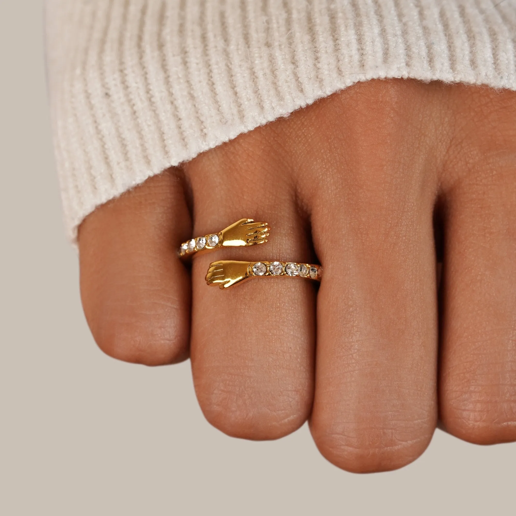 'Hug Me Forever' 18K Gold Ring